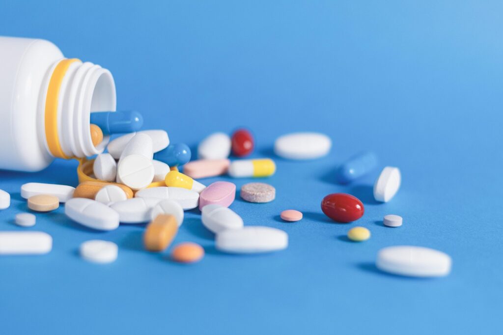 medicine, pills, medication, hd wallpaper, bottle, background, cool backgrounds, windows wallpaper, tablets, free wallpaper, pharmacy, laptop wallpaper, pharmaceutical, free background, full hd wallpaper, beautiful wallpaper, desktop backgrounds, healthcare, supplements, 4k wallpaper 1920x1080, mac wallpaper, wallpaper hd, 4k wallpaper, wallpaper 4k, packaging, antibiotics